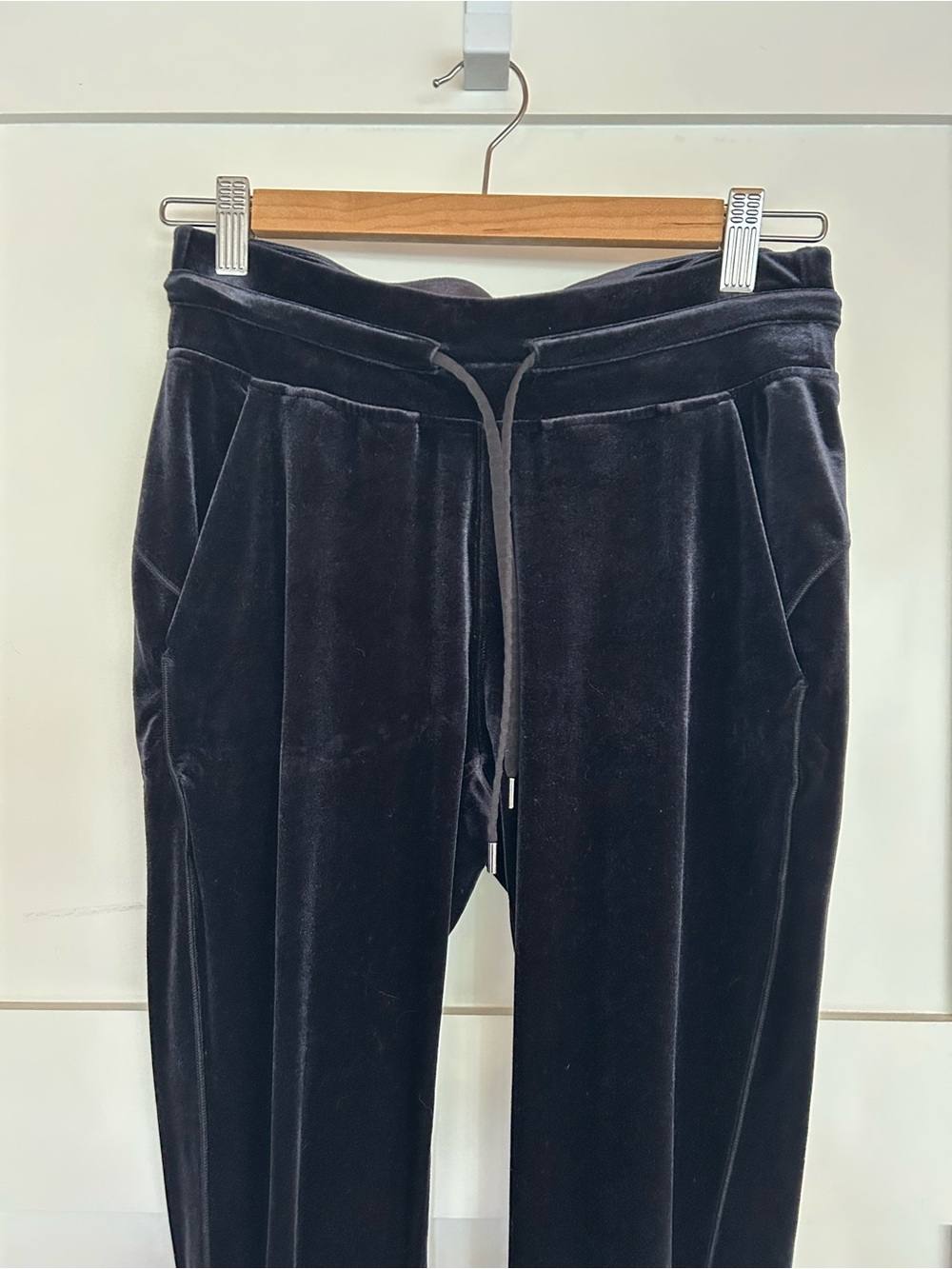 Lululemon Ready to Crush velour joggers sz 6